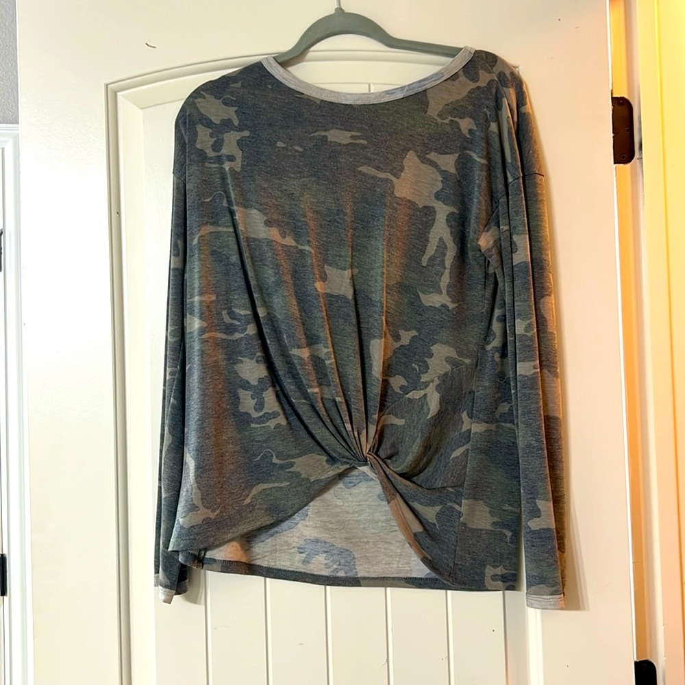 Women’s blouse